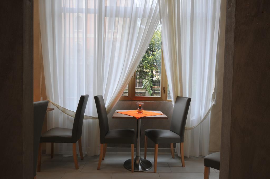 Hotel Montecarlo Milano Ngoại thất bức ảnh