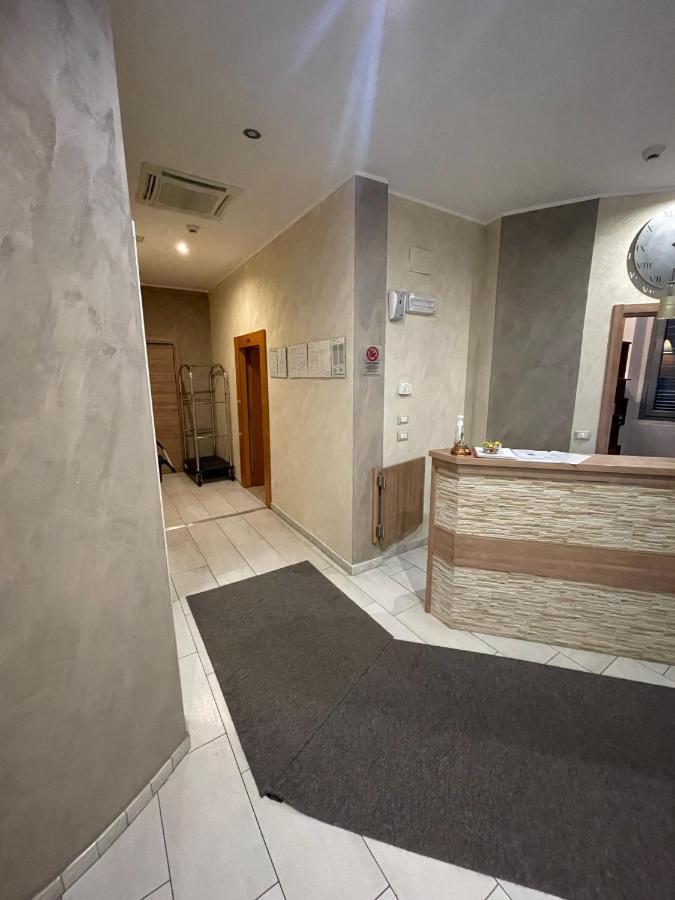 Hotel Montecarlo Milano Ngoại thất bức ảnh