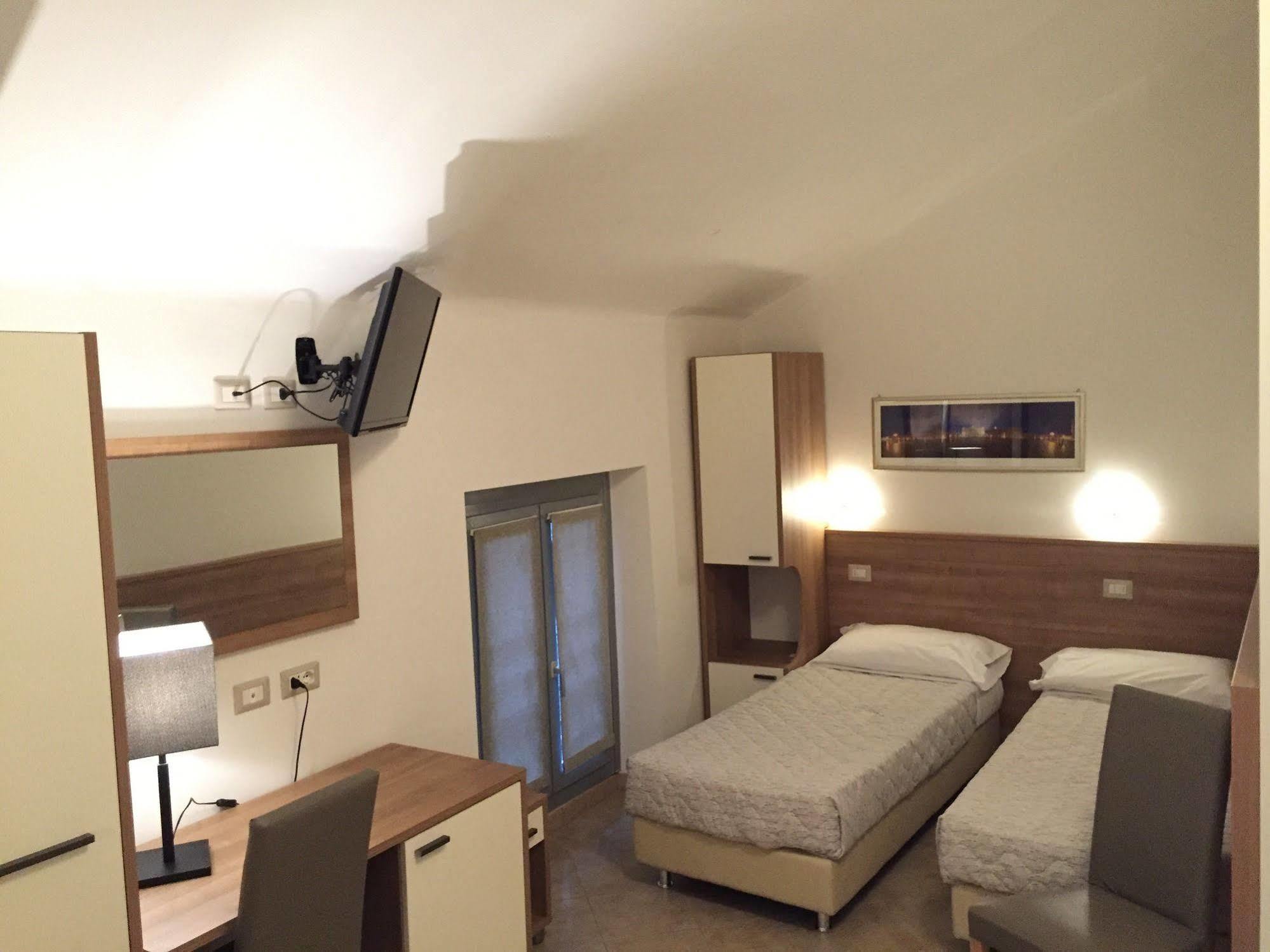 Hotel Montecarlo Milano Ngoại thất bức ảnh