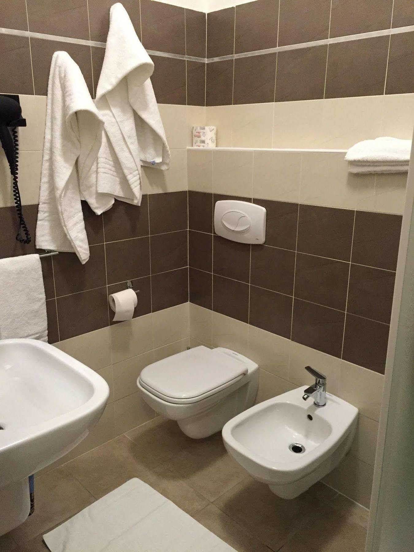 Hotel Montecarlo Milano Ngoại thất bức ảnh